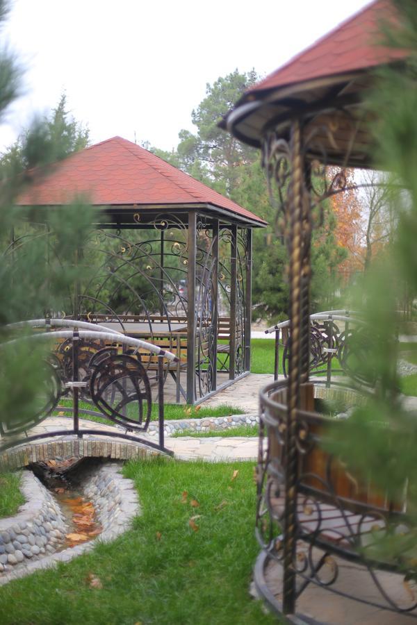 Sipehr Hotel Chkalovsk Exteriör bild